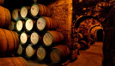 Wineries and tradition in Rioja Alavesa. Wine culture, winer...
