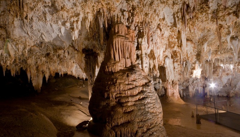 Underground Euskadi: Beauty is inland. Pozalagua Caves